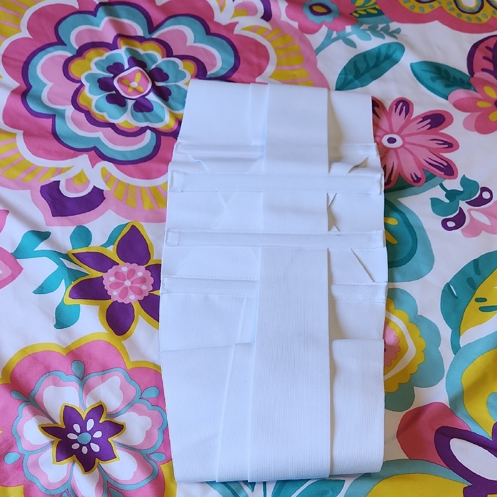 White Abdominal Binder